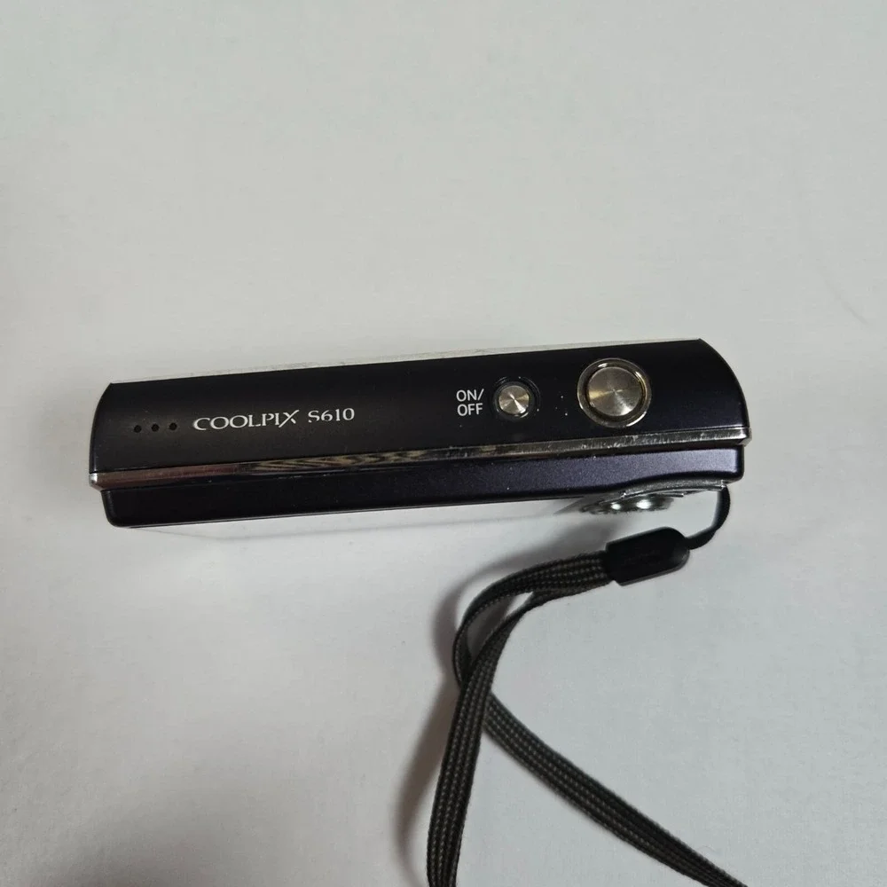 Nikon Coolpix S610 10 MP‎ Digital Camera With 4x Zoom PARTS REPAIR ONLY